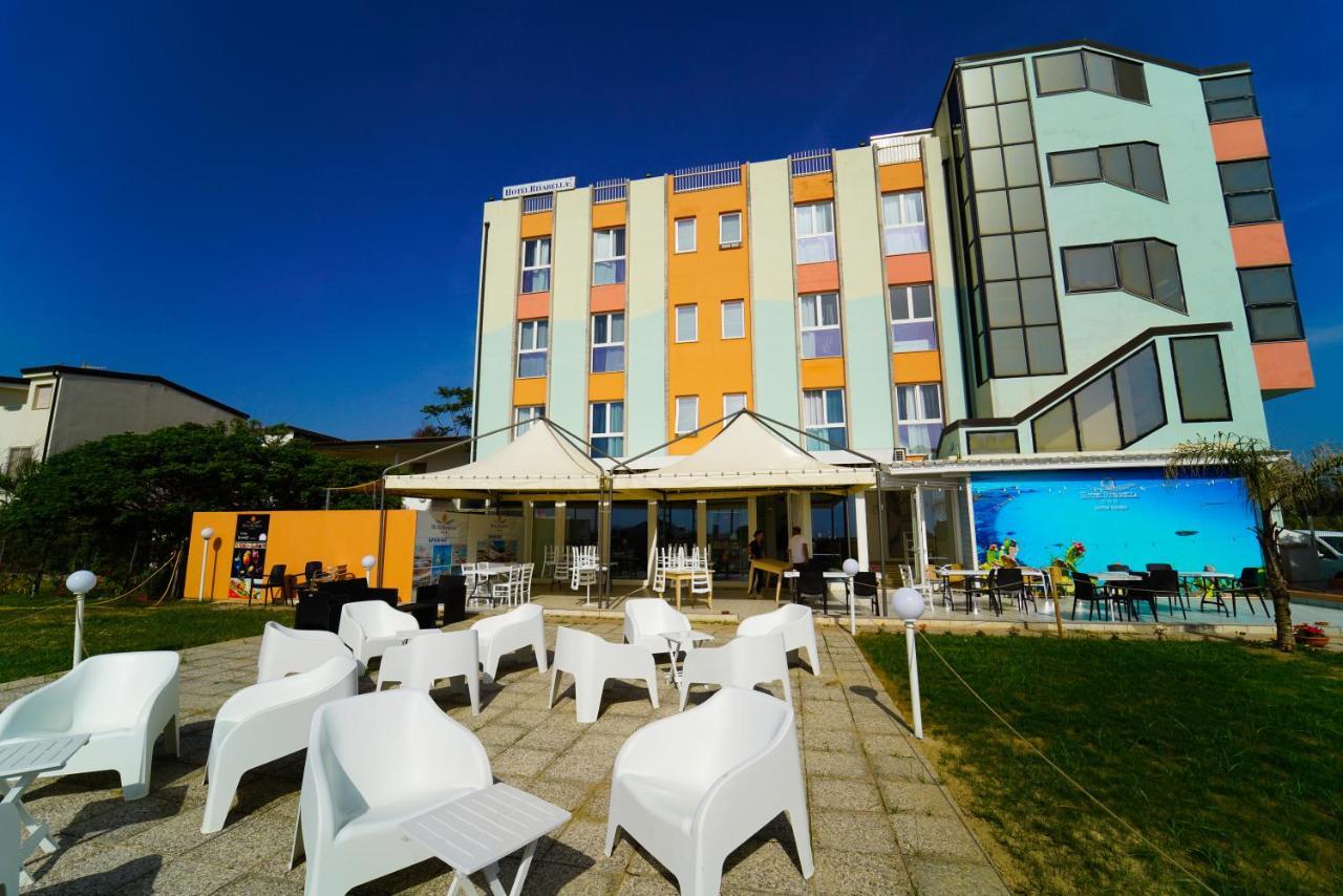 Hotel Rivabella ダーヴォリ エクステリア 写真
